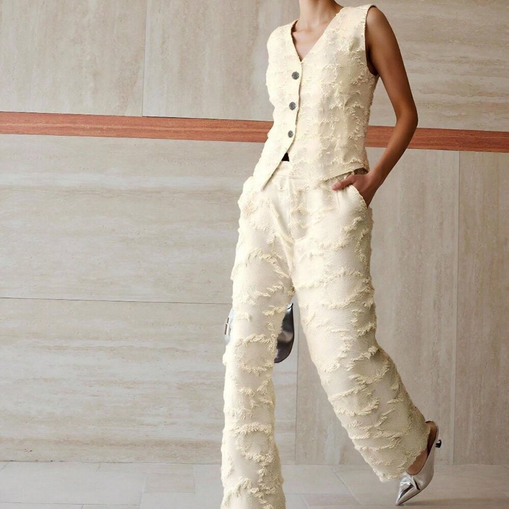 Apricot Elegant Women's Jacquard Button Up Vest And Pants Set - Picture 3 of 5